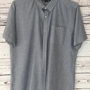 Men’s casual short sleeve button down